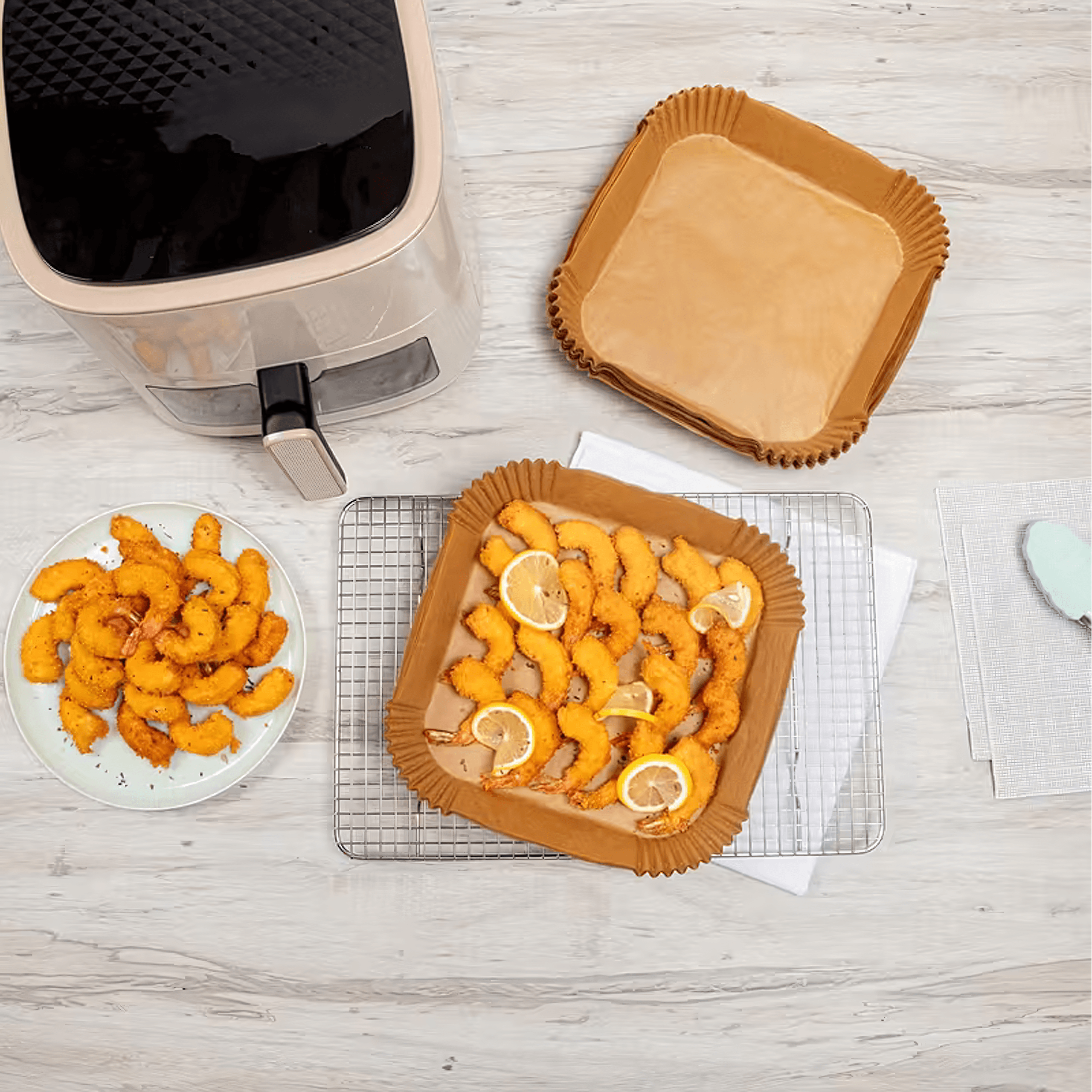 Wkłady papierowe do frytkownicy beztłuszczowej (Air Fryer) 20x20 cm – zestaw 100 sztuk